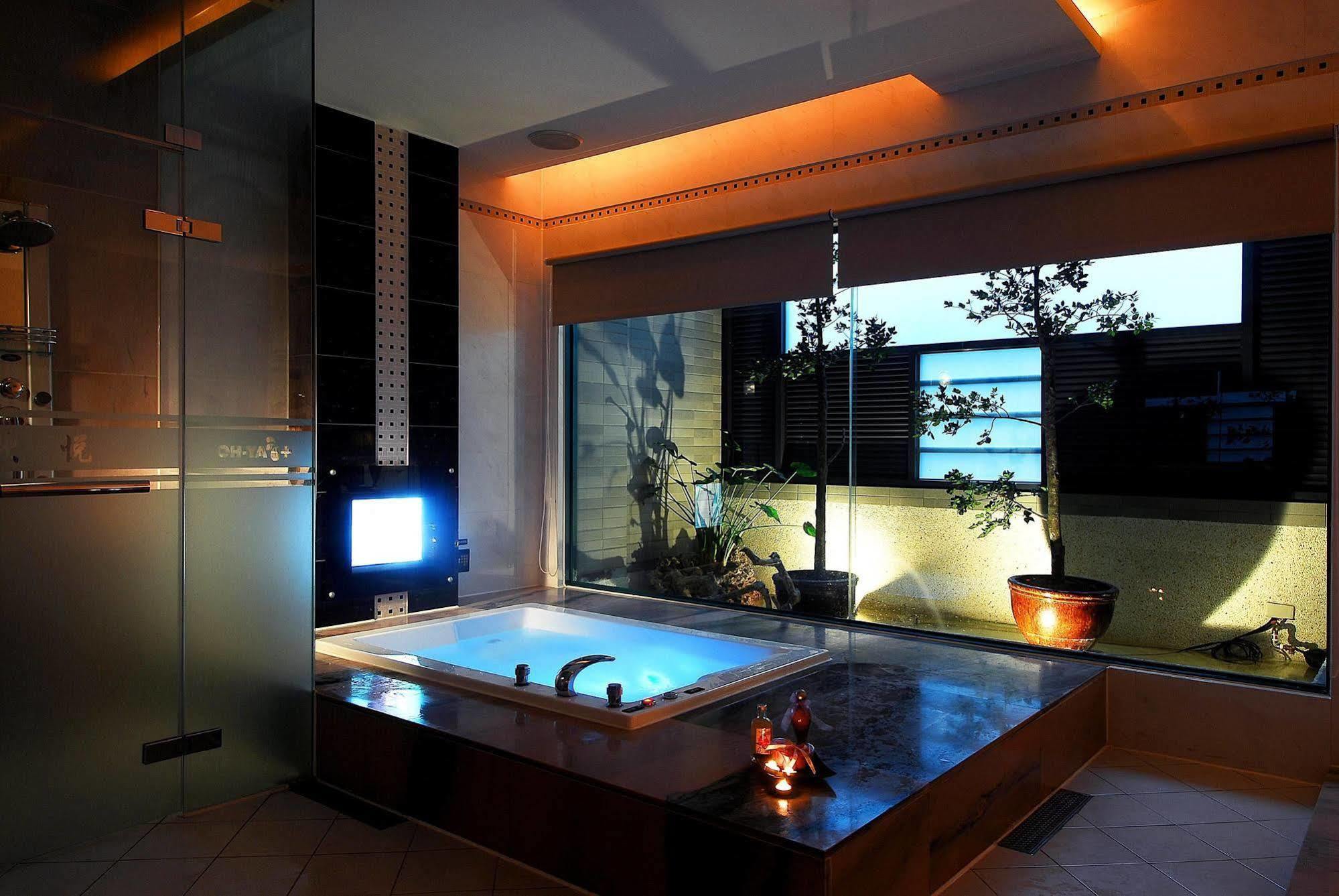 All-Ur Boutique Motel -Chia Yi Branch Chiayi Exterior foto